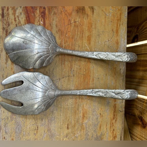 2 Piece Solid Salad Set Arthur Court Brer Rabbit Bunnies Aluminum Hollowware - Picture 4 of 5